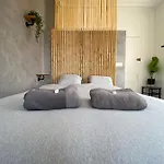 Lille Private Shower & Netflix * Roubaix