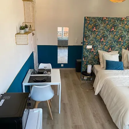 Lille Private Shower & Netflix רובייש