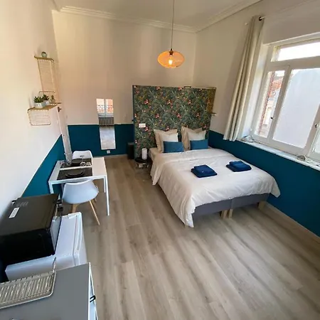Capstay Lille Private Shower & Netflix Apartamento