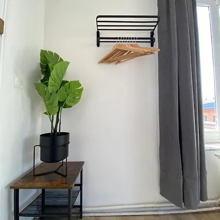 Lille Private Shower & Netflix * Roubaix