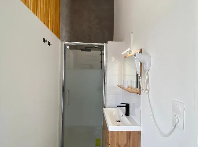 Lille Private Shower&netflix *